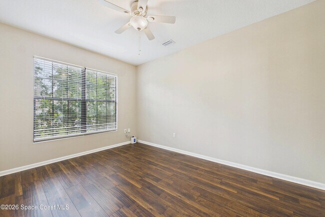 Building Photo - 551 Loxley Ct