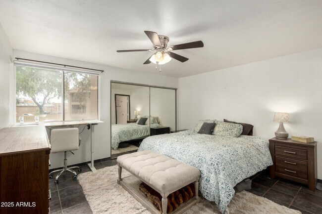 Building Photo - 18811 N 19th Ave