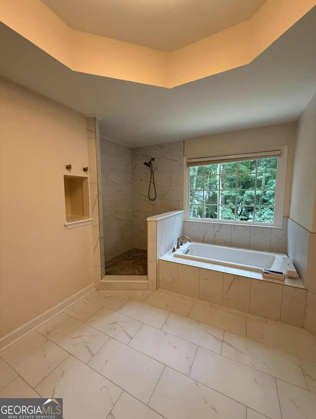 Building Photo - 1202 Loxley Cir