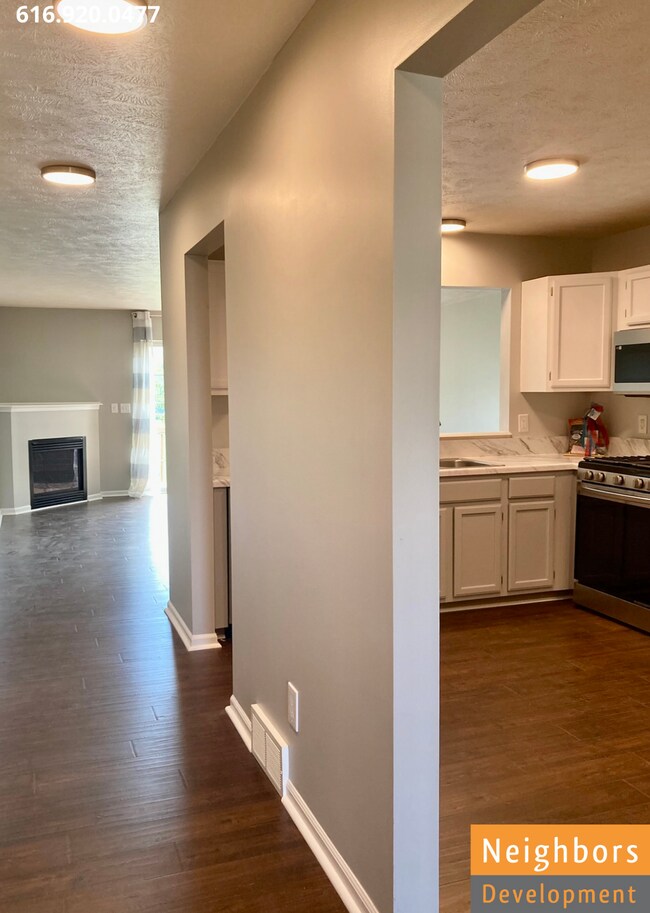Building Photo - 5425 Rivertown Cir SW