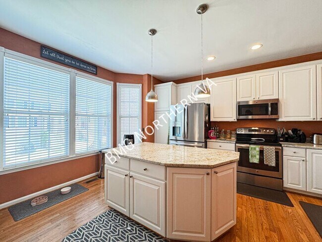Building Photo - 46119 Geneva Terrace