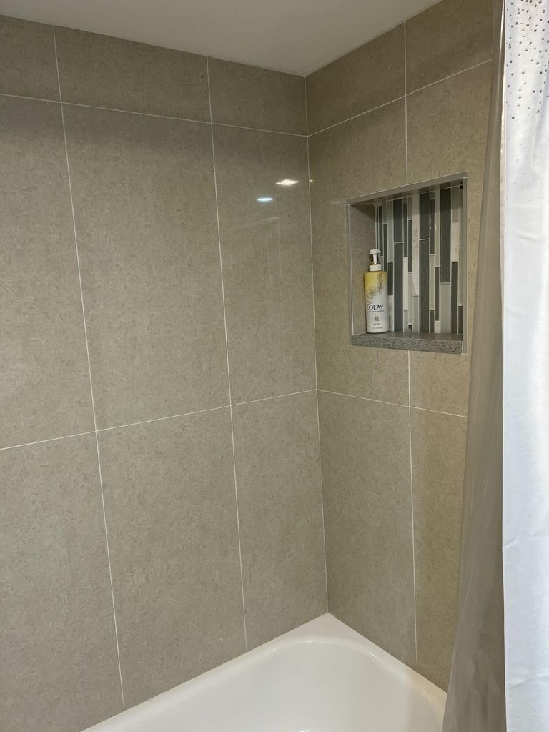 Building Photo - 2101 21st Ln