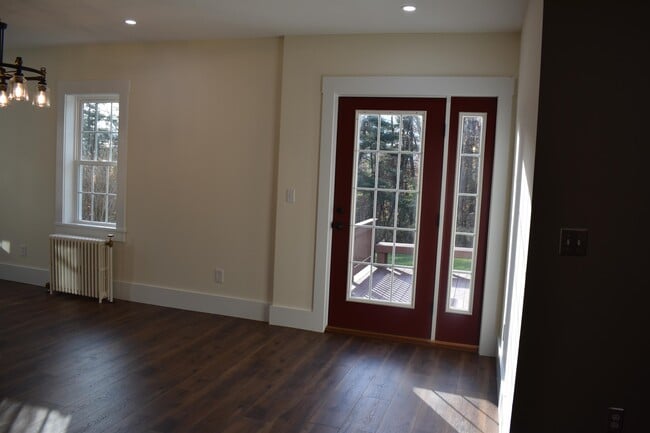 Building Photo - 379 US-4
