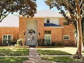 Building Photo - 2906 Deer Creek Dr