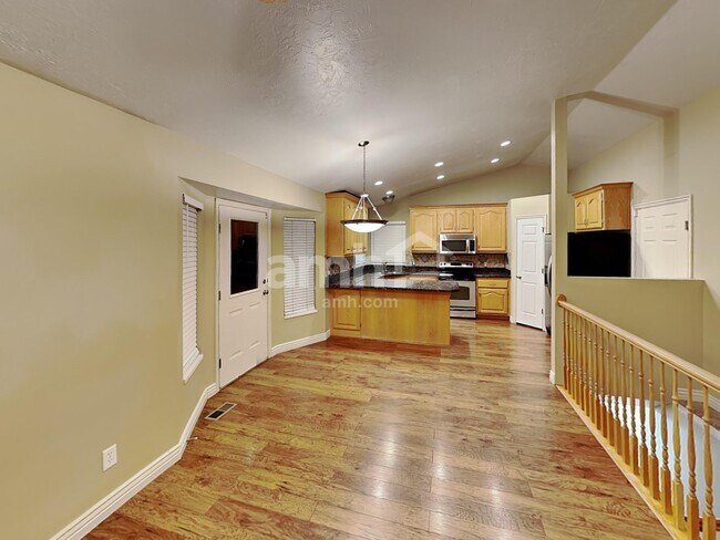 Building Photo - 5233 W Elk Horn Peak Dr