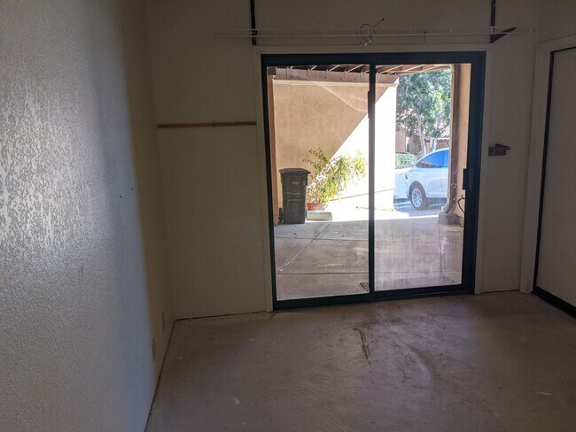 Building Photo - 2236 Cranesbill Pl