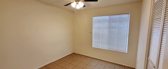 Building Photo - CHARMING GEM ON THE WEST SIDE!!!