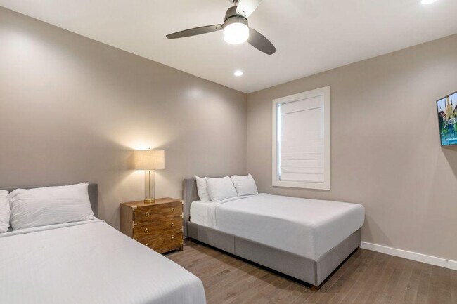 Building Photo - 3737 Bienville Ave