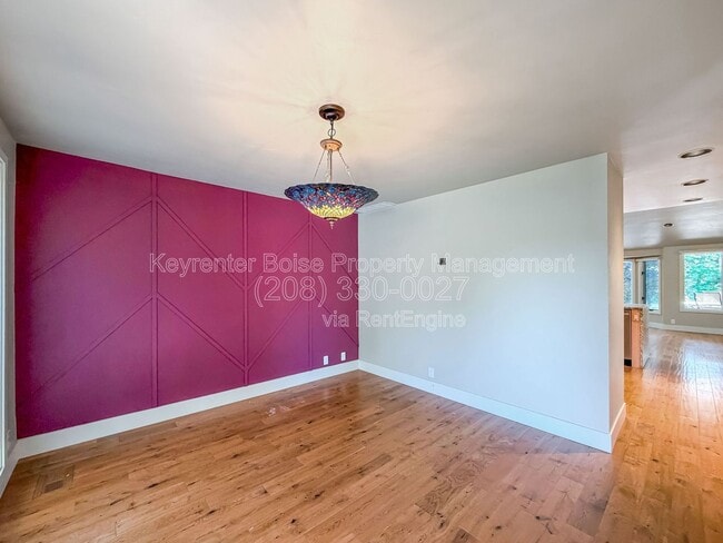 Building Photo - 4780 N Riverfront Dr