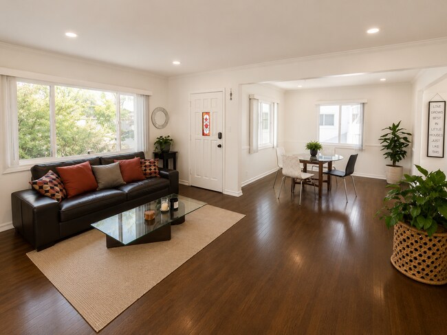 Building Photo - Beautiful Home with Solar, Central A/C, Private Yard & Garage