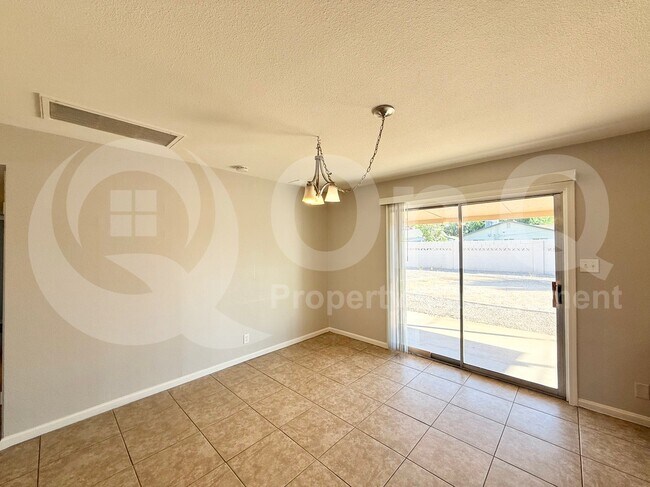 Building Photo - 1307 W Elna Rae St