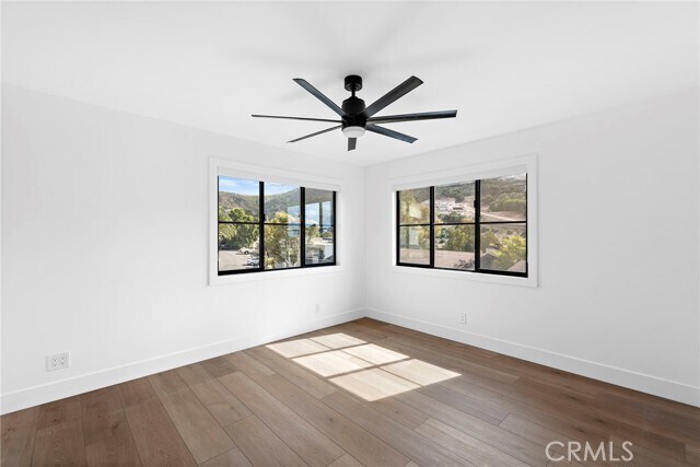 Building Photo - 980 Meadowlark Ln