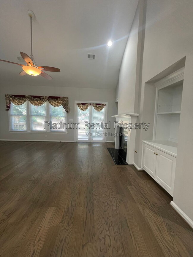 Building Photo - 720 Treadstone Ct
