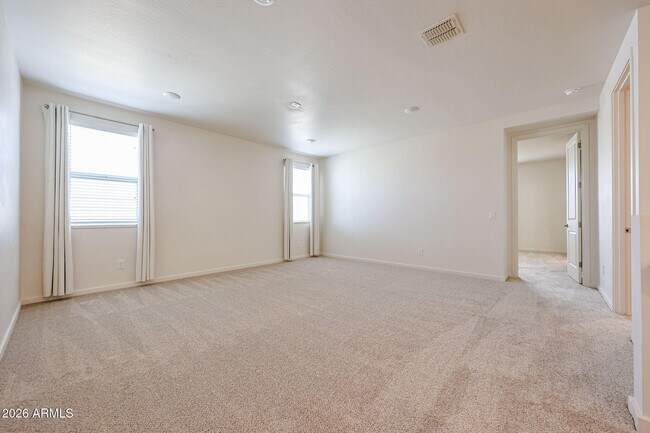 Building Photo - 14090 W Old Oak Ln