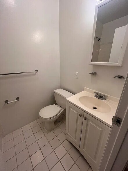 Building Photo - 630 Tenth Avenue