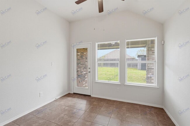 Building Photo - 1904 Louis Miller Dr