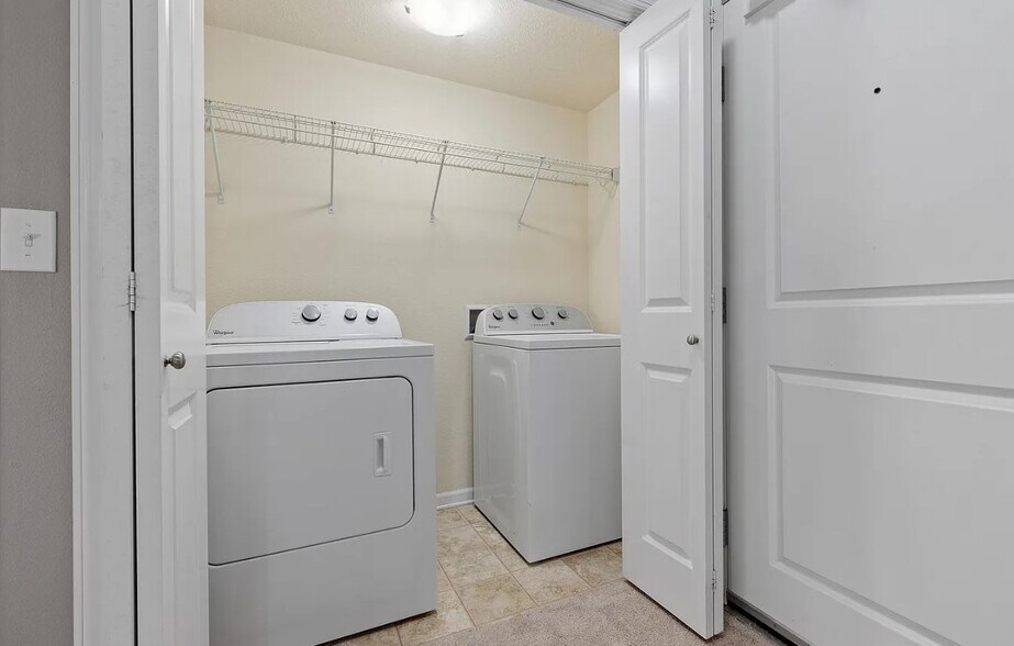 Building Photo - 8350 Ep True Pky