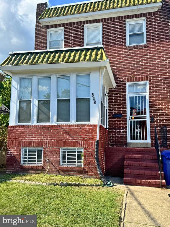 Building Photo - 548 Radnor Ave