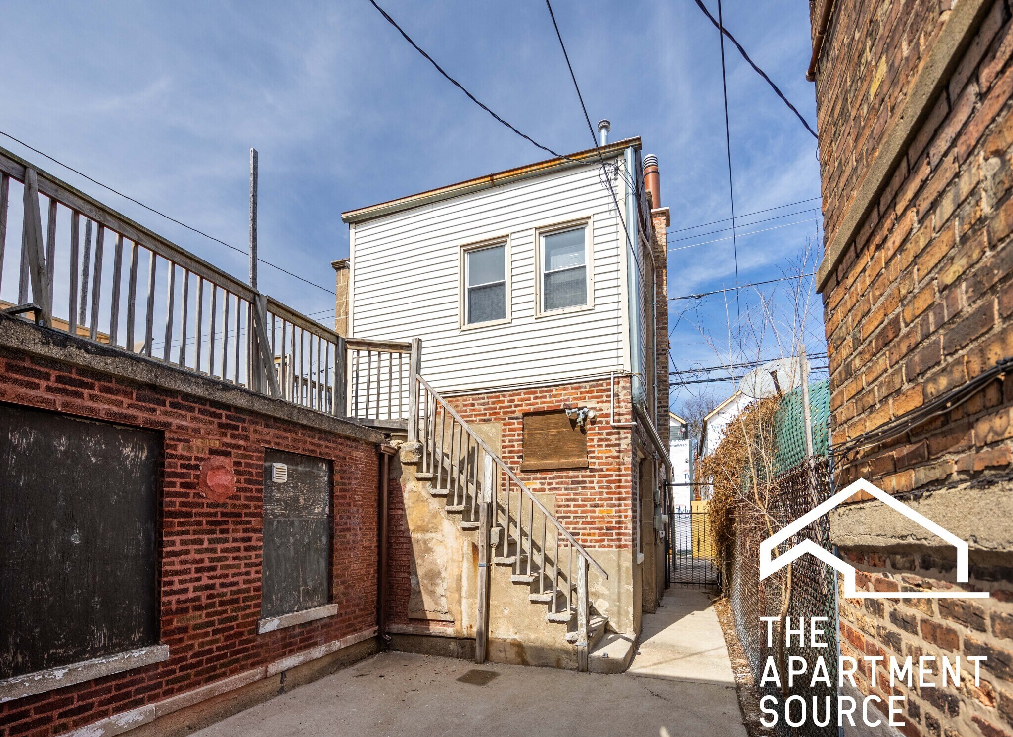Building Photo - 2206 W Erie St