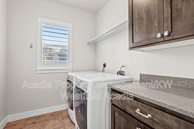 Building Photo - 1457 S Canyon View Dr