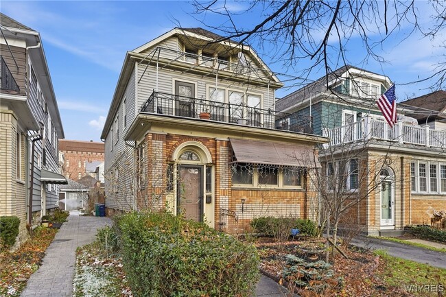 Building Photo - 691 Columbus Pkwy