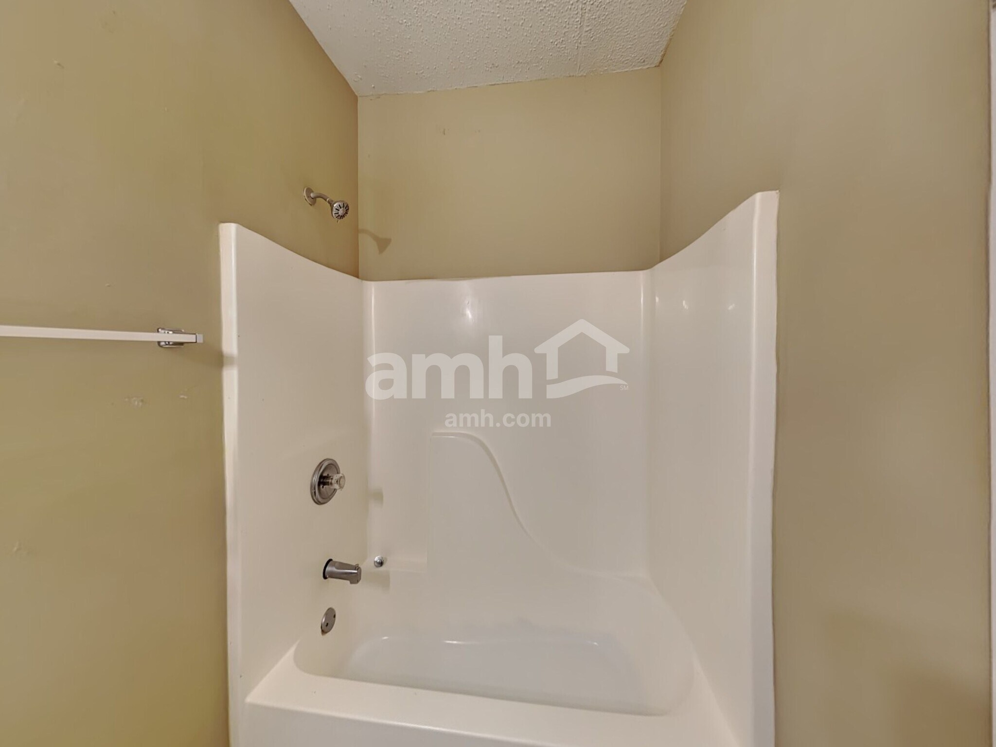 Building Photo - 2135 Beckenham Pl