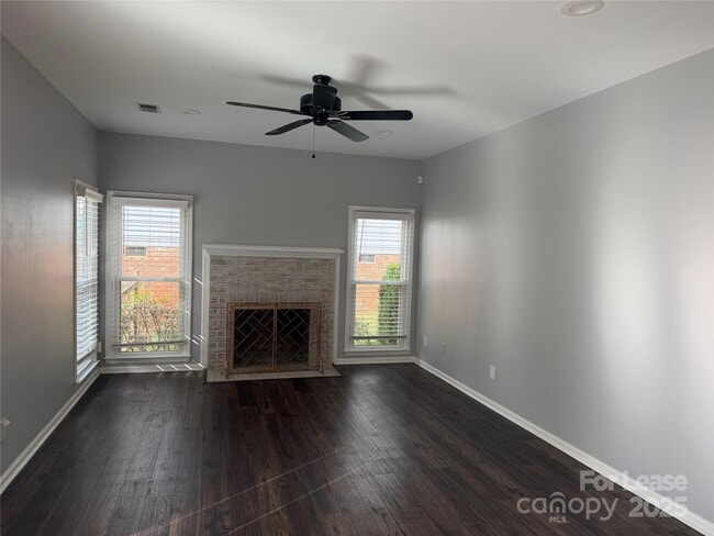 Building Photo - 8605 Tamarron Dr