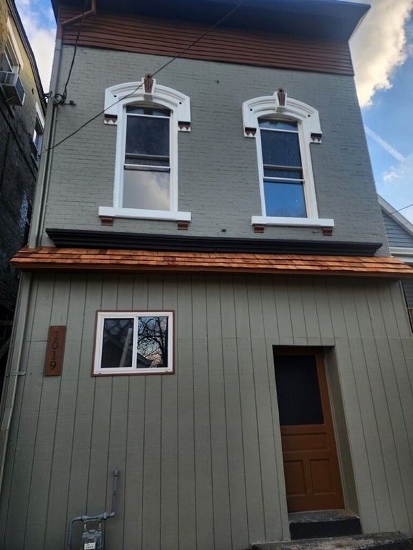 Building Photo - 1019 John St