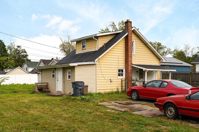 Building Photo - 2220 Sale Rd