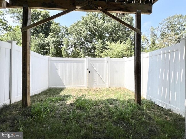 Building Photo - 8141 Hollow Ct