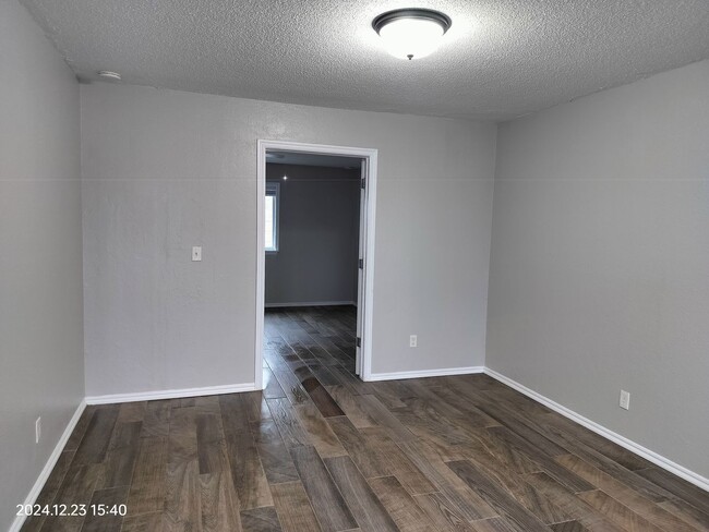 Building Photo - 1 bedroom apartment in Edmond, OK with cen...