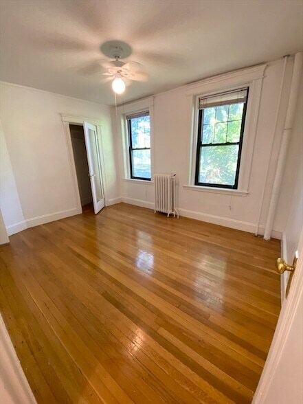 Building Photo - 122 Riverway