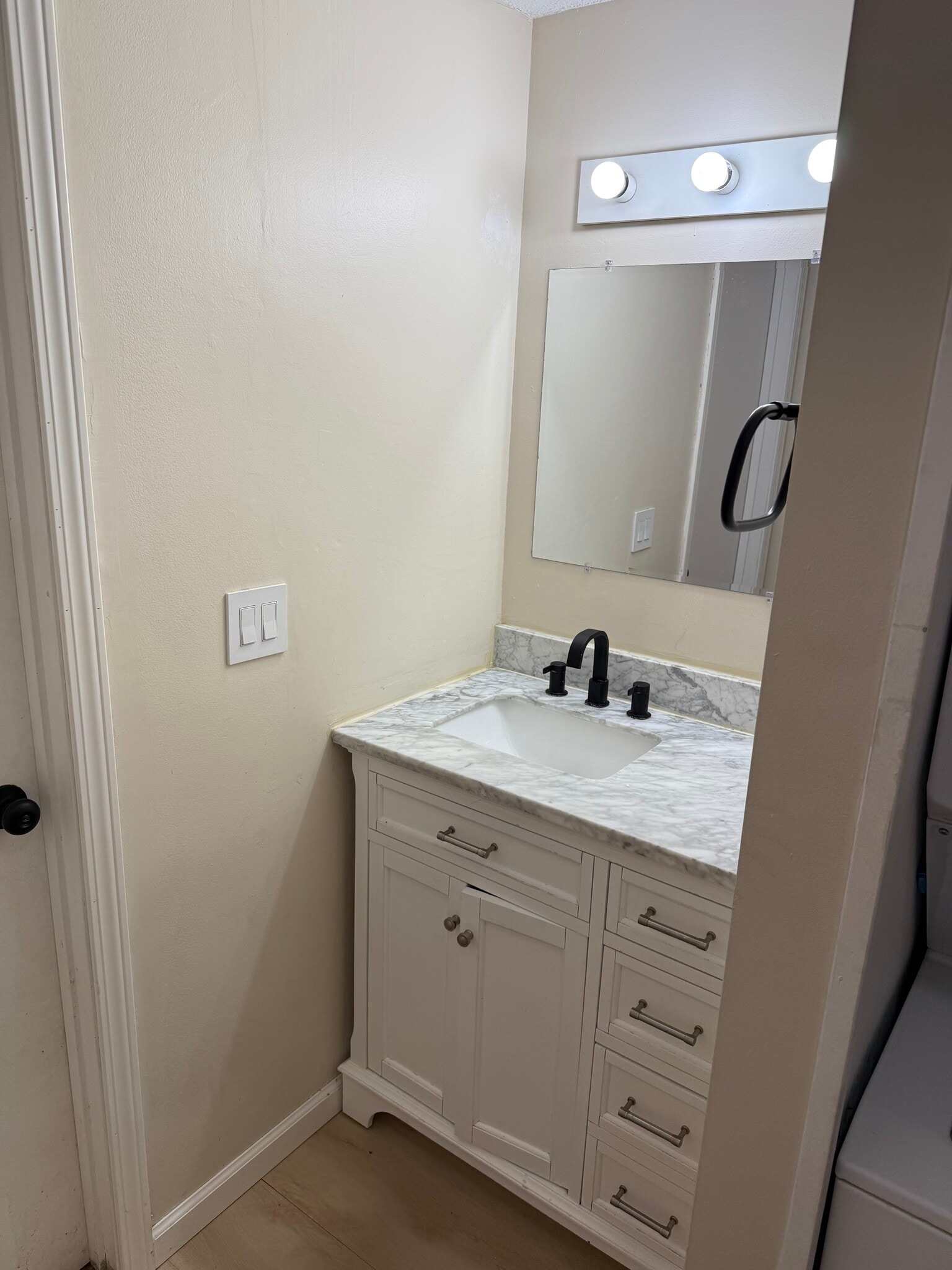 Building Photo - 482 East St