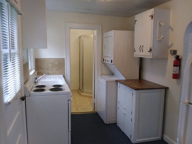 Building Photo - 79 Mayfair Dr