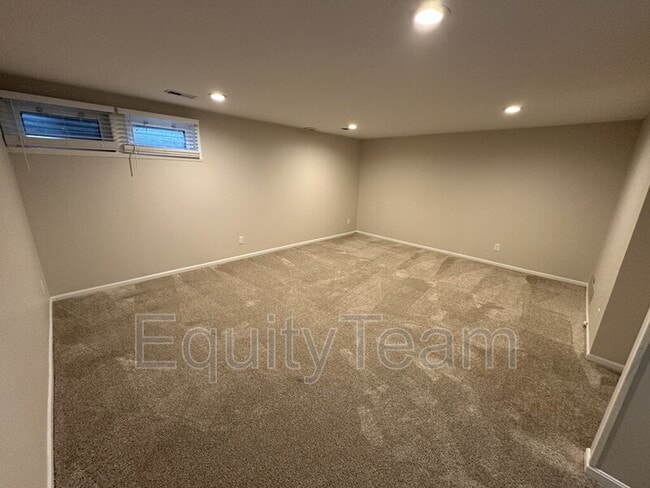 Building Photo - 9133 Dominion Cir