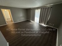 Building Photo - 8725 Countryshire Ln