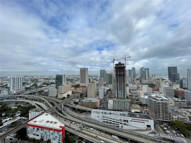 Building Photo - 350 S Miami Ave