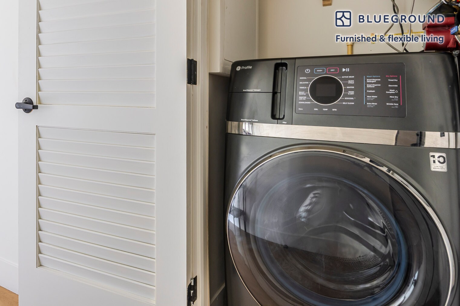 Building Photo - 611 N Virgil Ave