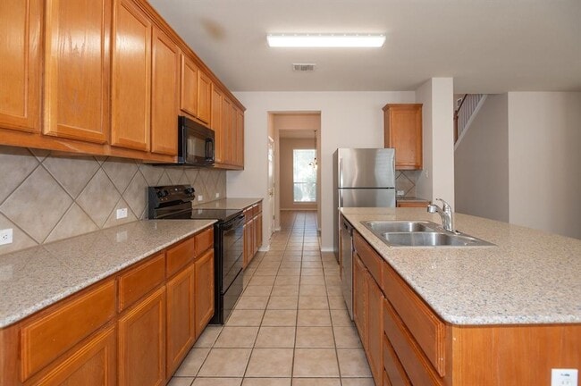 Building Photo - 1612 Melissa Oaks Ln