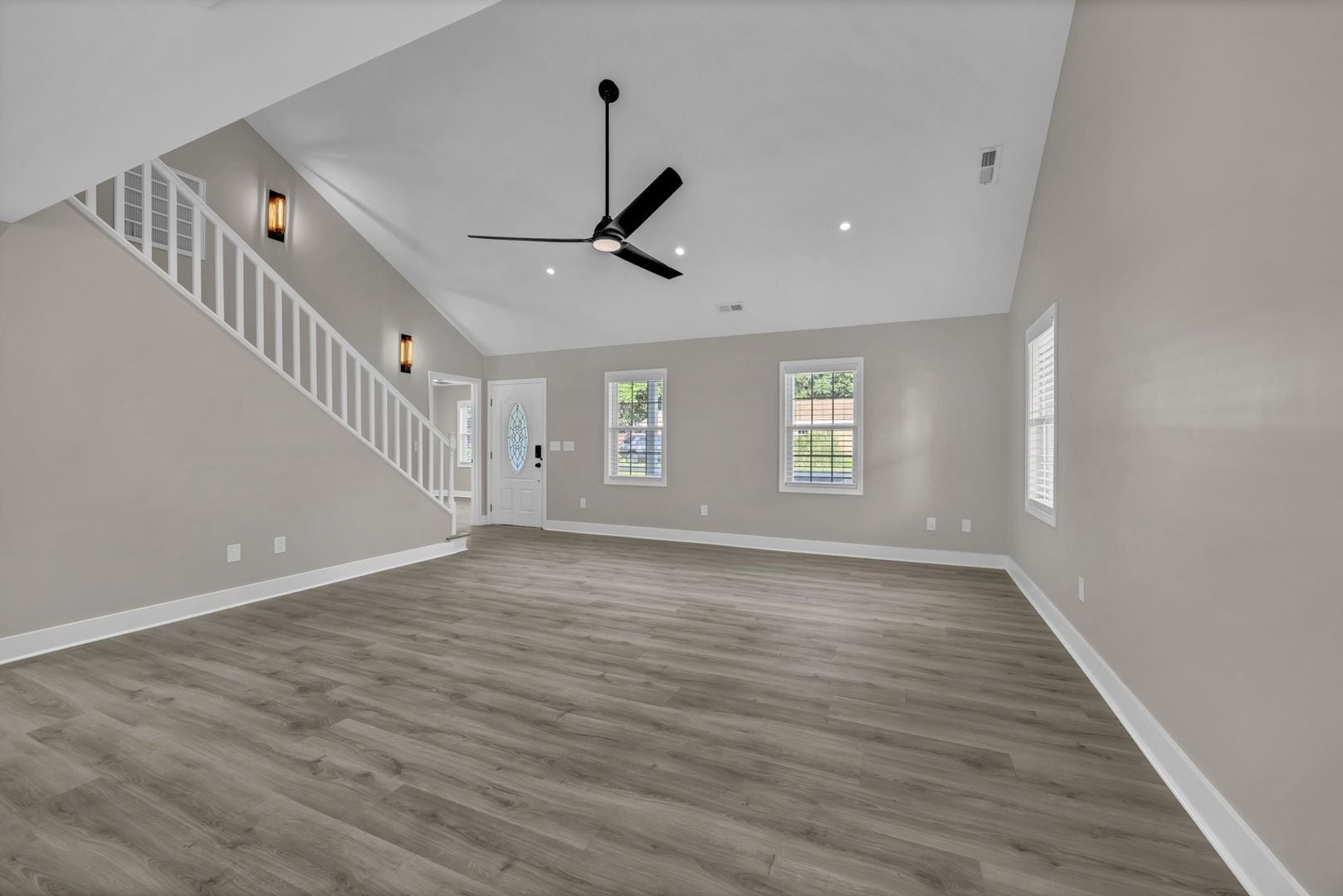 Building Photo - 101 Sixth St N