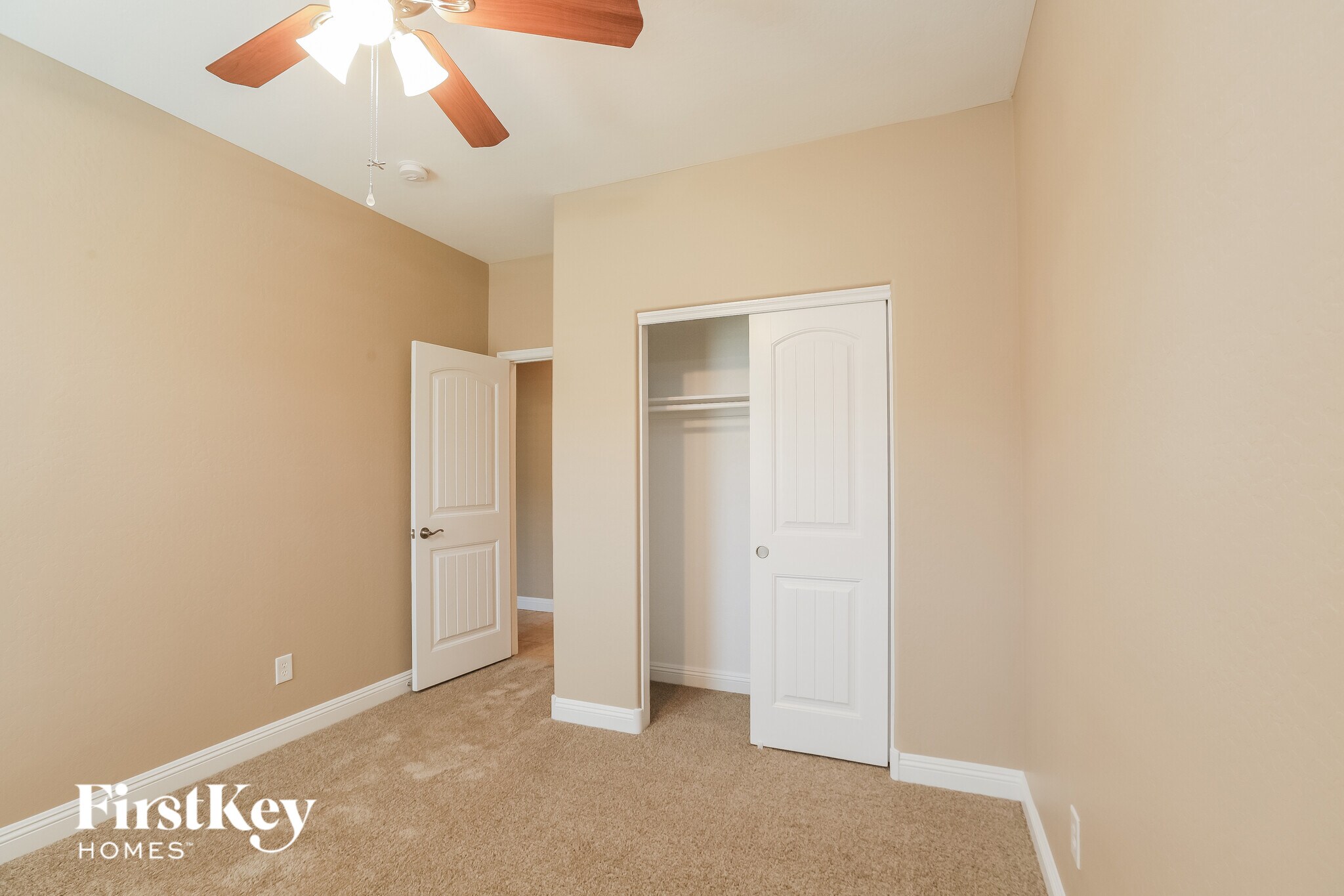 Building Photo - 1809 W Loemann Dr