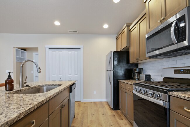 Building Photo - 1824 E Ringneck St