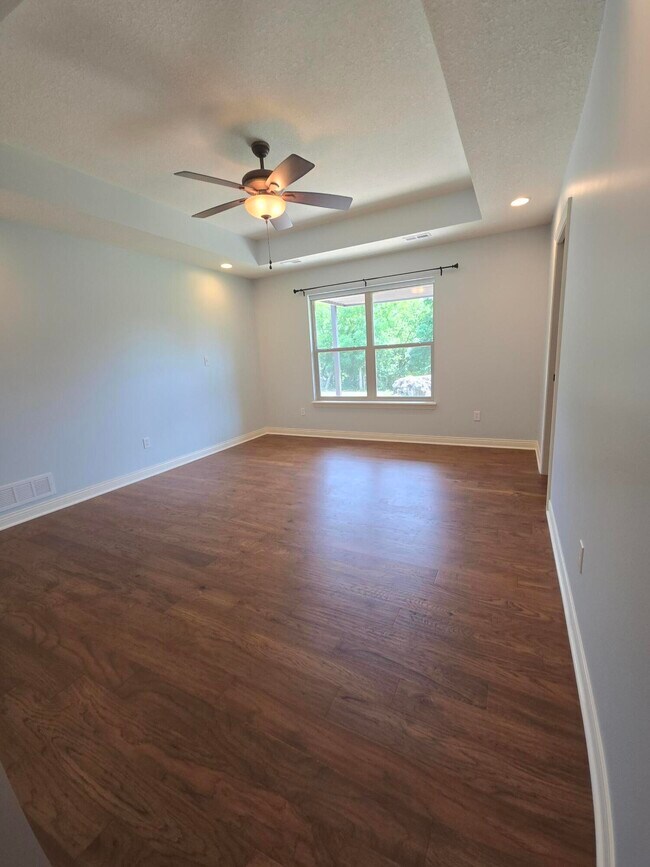 Building Photo - 3308 Snow Leopard Dr