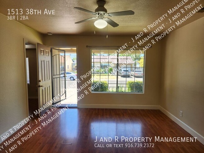 Building Photo - 1513 38th Ave