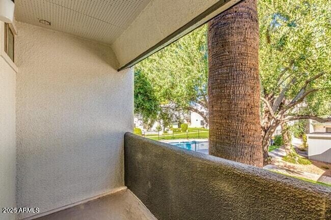 Building Photo - Nice studio apartment in Phoenix!