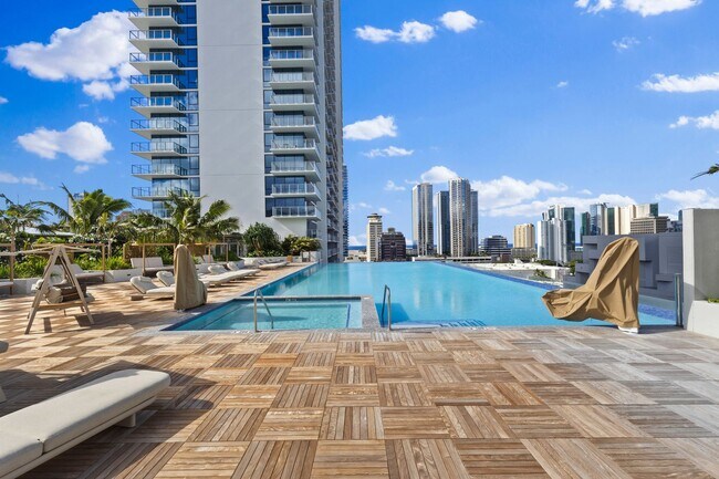 Building Photo - Brand new building, the Largest One Bedroom, FULLY FURNISHED rental available at The Park On Keea...