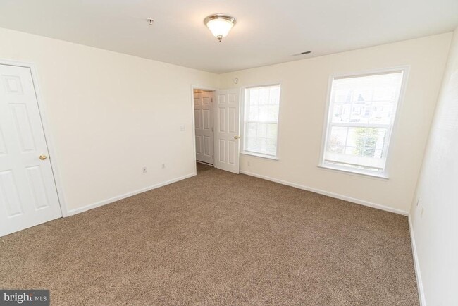 Building Photo - 202 Carsons Ct