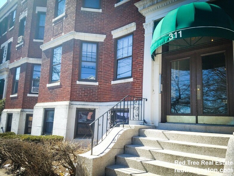 Building Photo - 311 Allston St