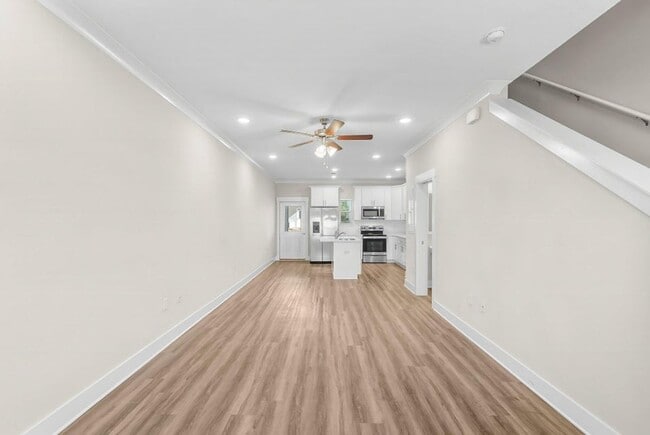 Building Photo - 284 N Sand Palm Rd