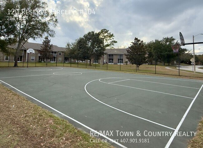 Building Photo - 120 Reserve Cir